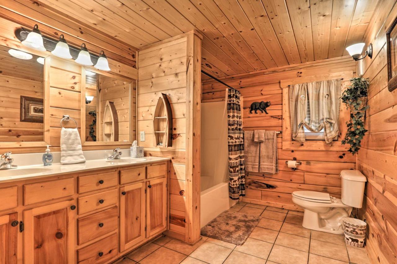 Pigeon Forge Cabin With Games, 1 Mi To Parkway! Eksteriør billede