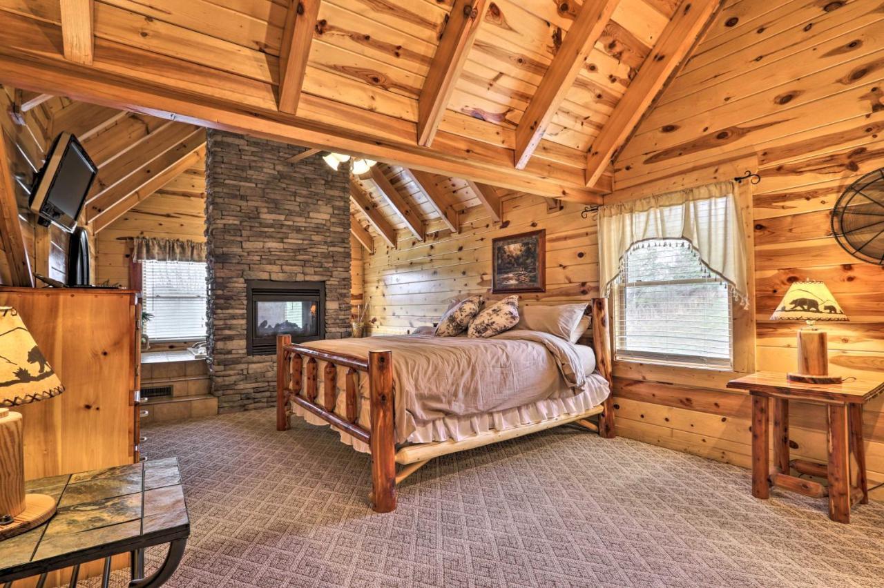 Pigeon Forge Cabin With Games, 1 Mi To Parkway! Eksteriør billede