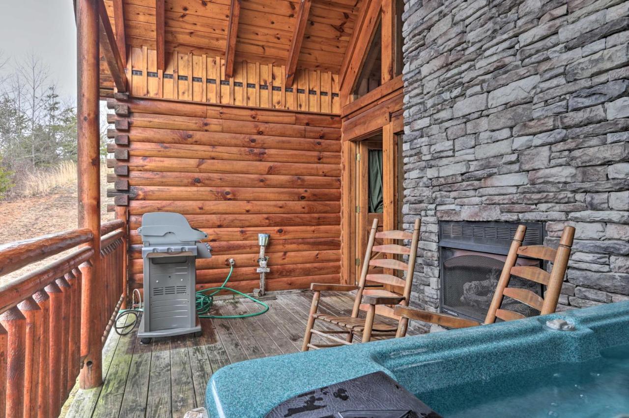 Pigeon Forge Cabin With Games, 1 Mi To Parkway! Eksteriør billede
